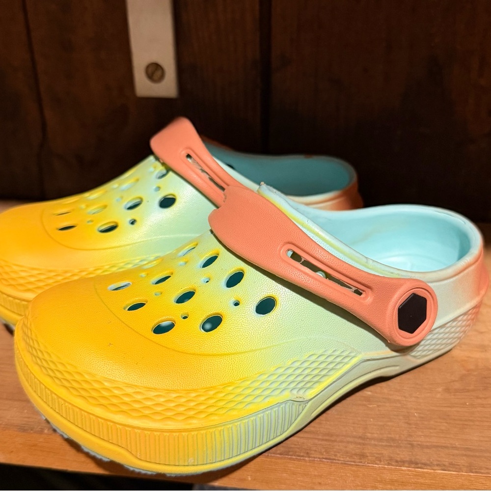 Kids Gradient Clogs - Yellow and Blue